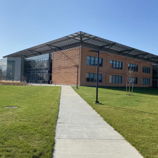 https://lms86.com/wp-content/uploads/2021/01/Tri-C-Stem-IT-05-540x540.jpg